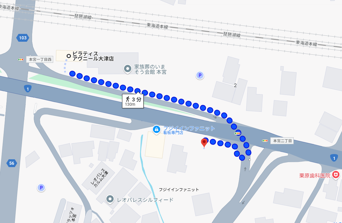 ストレッチアヴニール大津店の駐車場から店舗までの経路