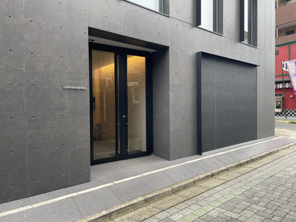 ストレッチアヴニール池田店の外観