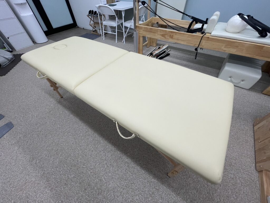 ストレッチアヴニール箕面船場西店のベッド