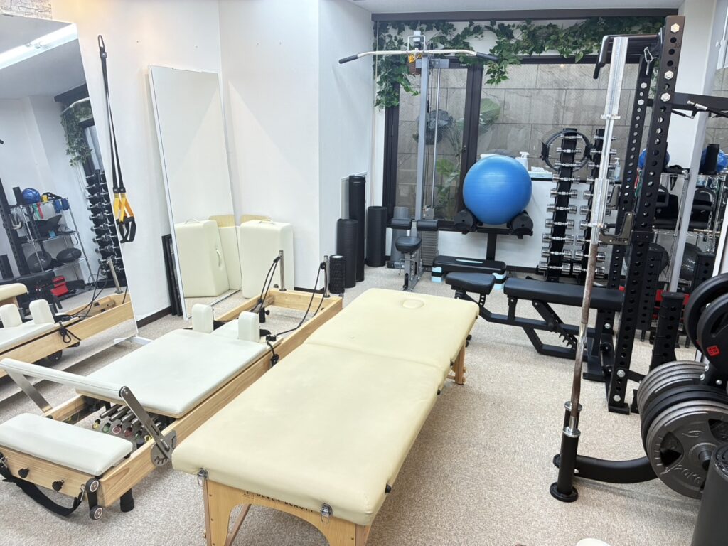 ストレッチアヴニール西中島/新大阪店の施術スペース